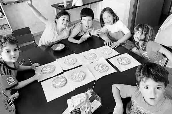 Acemia de idiomas para cursos de inglés en grupos de niños o niñas