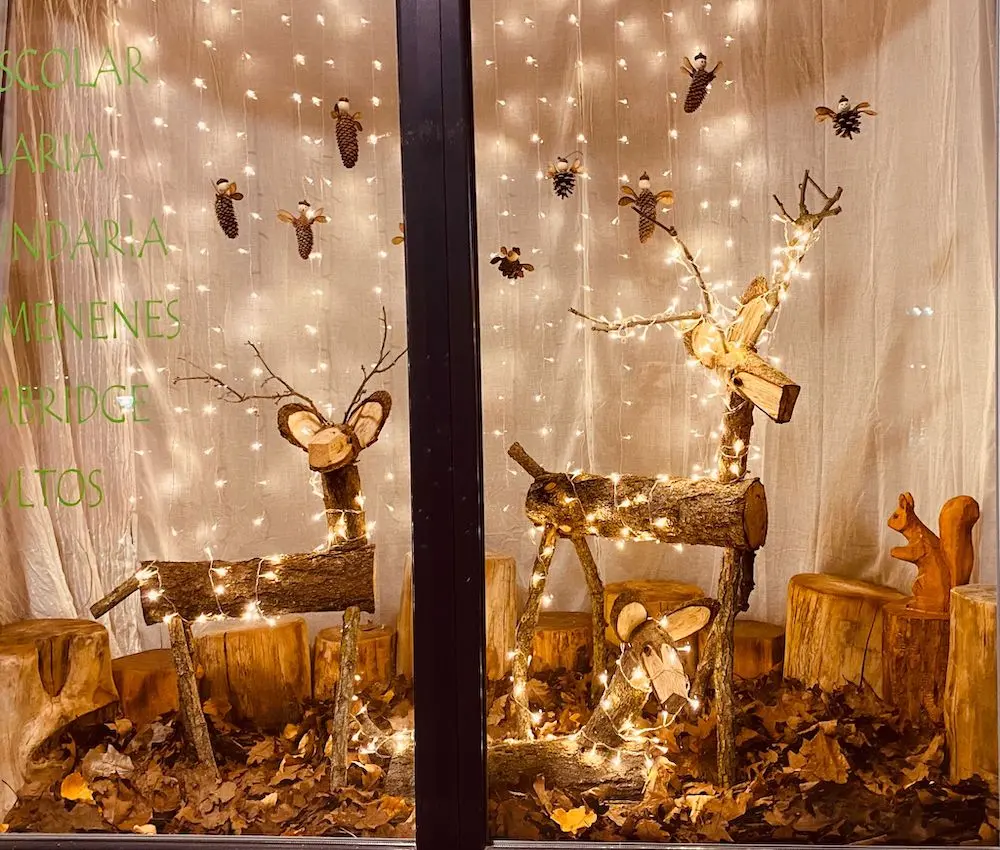 El escaparate ganador del concurso de de navidad la academia de inglés Green School de pamplona 2