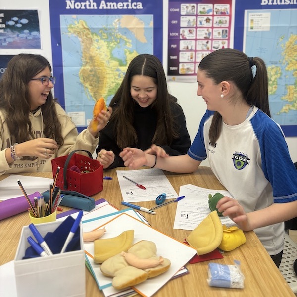 Actividades en inglés en la cademia con alumnos de ESO